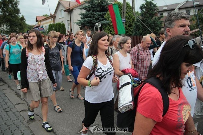 Ostrołęccy pielgrzymi wyruszyli na Jasną Górę [01.08.2014] - zdjęcie #65 - eOstroleka.pl