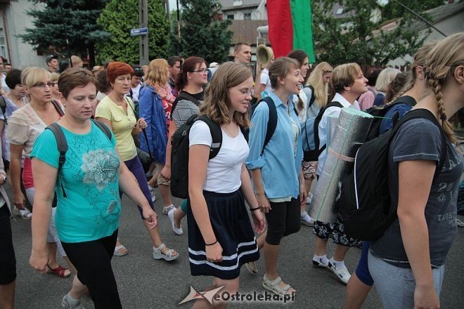 Ostrołęccy pielgrzymi wyruszyli na Jasną Górę [01.08.2014] - zdjęcie #61 - eOstroleka.pl