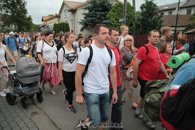 Ostrołęccy pielgrzymi wyruszyli na Jasną Górę [01.08.2014] - zdjęcie #55 - eOstroleka.pl