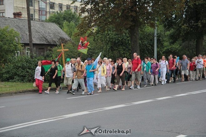 Ostrołęccy pielgrzymi wyruszyli na Jasną Górę [01.08.2014] - zdjęcie #34 - eOstroleka.pl