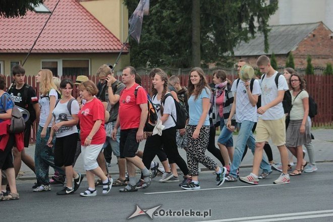 Ostrołęccy pielgrzymi wyruszyli na Jasną Górę [01.08.2014] - zdjęcie #11 - eOstroleka.pl