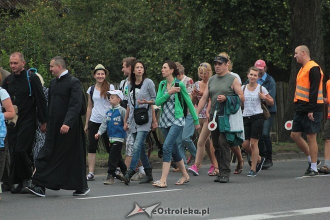 Ostrołęccy pielgrzymi wyruszyli na Jasną Górę [01.08.2014] - zdjęcie #3 - eOstroleka.pl
