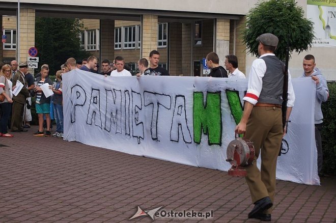 Obchody 70 Rocznicy Powstania Warszawskiego [01.08.2014] - zdjęcie #1 - eOstroleka.pl