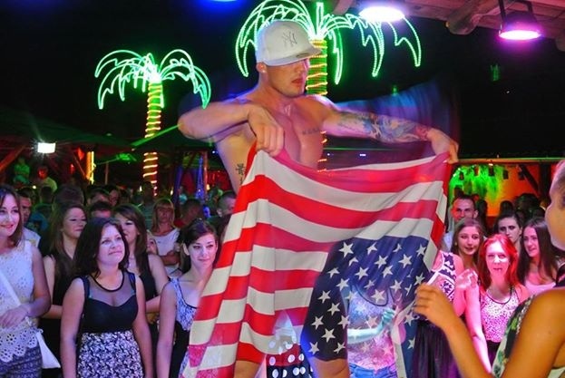 Noc kobiet w Clubie Ibiza. Gorący występ Chippendales Guardian Angels [2.08.2014] - zdjęcie #1 - eOstroleka.pl