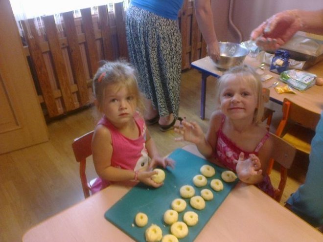 Wakacyjne spotkanie w przedszkolu [06.08.2014]  - zdjęcie #15 - eOstroleka.pl
