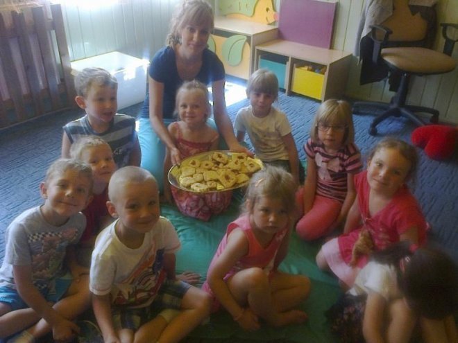 Wakacyjne spotkanie w przedszkolu [06.08.2014]  - zdjęcie #9 - eOstroleka.pl