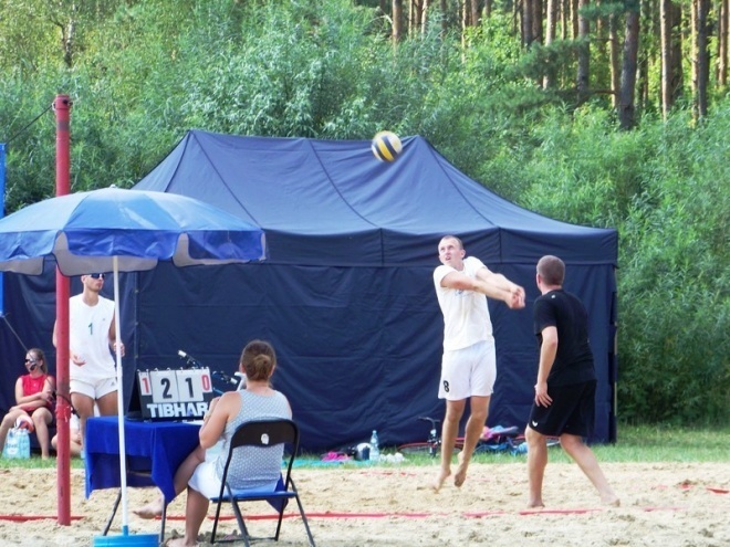 VI Otwarty Turniej Plażowej Piłki Siatkowej Mikstów (09.08.2014) - zdjęcie #13 - eOstroleka.pl