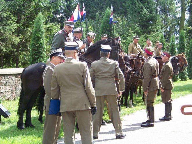W hołdzie Marynarzom i Ułanom poległym na Ziemi Rzekuńskiej w 1920 roku (17.08.2014) - zdjęcie #57 - eOstroleka.pl