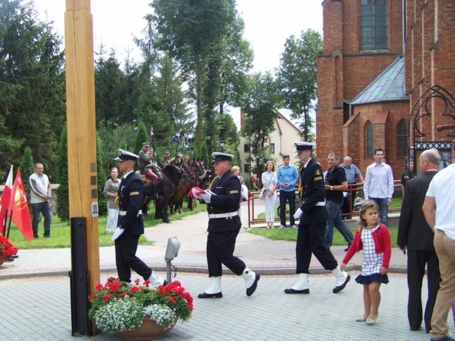 W hołdzie Marynarzom i Ułanom poległym na Ziemi Rzekuńskiej w 1920 roku (17.08.2014) - zdjęcie #38 - eOstroleka.pl