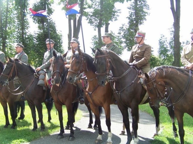 W hołdzie Marynarzom i Ułanom poległym na Ziemi Rzekuńskiej w 1920 roku (17.08.2014) - zdjęcie #3 - eOstroleka.pl