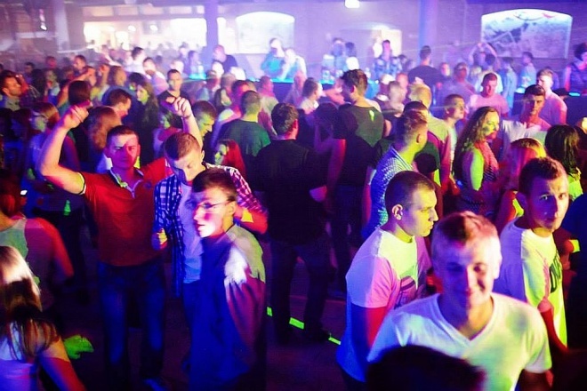 Noc Dużych Dzieci w Clubie Capitol [16.08.2014] - zdjęcie #76 - eOstroleka.pl