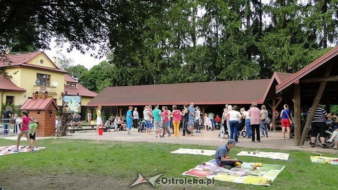 Podopieczni „Kolorowej Szkoły” na pikniku integracyjnym w Przejmach [18.08.2014] - zdjęcie #7 - eOstroleka.pl