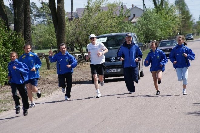 Polska biega - 07.05.2009 - zdjęcie #18 - eOstroleka.pl