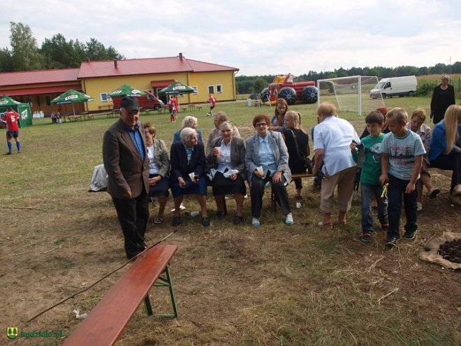 Święto Torfu i Żurawiny w Piaseczni [27.08.2014] - zdjęcie #2 - eOstroleka.pl