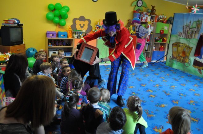 ZAPISY DO PUNKTU PRZEDSZKOLNEGO „KANGUREK” [28.08.2014] - zdjęcie #1 - eOstroleka.pl