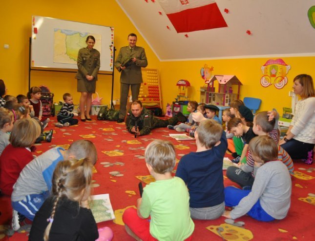 ZAPISY DO PUNKTU PRZEDSZKOLNEGO „KANGUREK” [28.08.2014] - zdjęcie #23 - eOstroleka.pl