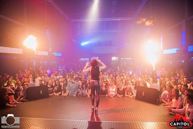 Ewelina Lisowska w Clubie Capitol [29.08.2014] - zdjęcie #38 - eOstroleka.pl