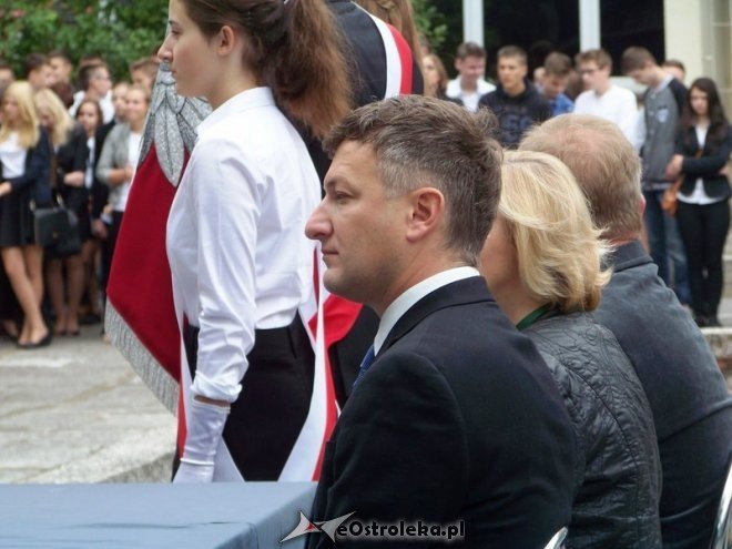 Rozpoczęcie roku szkolnego 2014/15 - Gimnazjum nr 1 i Gimnazjum nr 2 w Ostrołęce (01.09.2014) - zdjęcie #18 - eOstroleka.pl