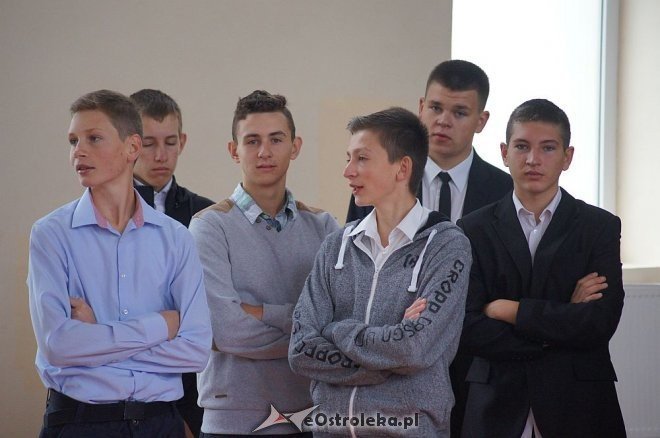 Uroczysta Inauguracja Roku Szkolnego 2014/2015 w ZSZ nr 1, ZSZ nr 3 oraz ZSZ nr 4 [01.09.2014] - zdjęcie #70 - eOstroleka.pl