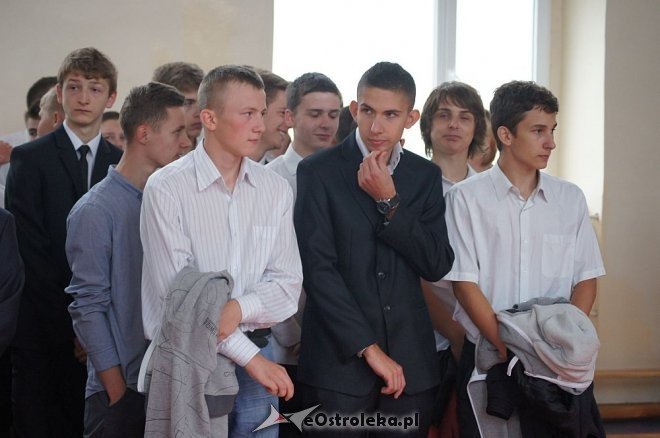 Uroczysta Inauguracja Roku Szkolnego 2014/2015 w ZSZ nr 1, ZSZ nr 3 oraz ZSZ nr 4 [01.09.2014] - zdjęcie #66 - eOstroleka.pl