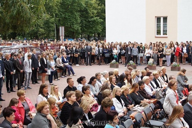 Uroczysta Inauguracja Roku Szkolnego 2014/2015 w ZSZ nr 1, ZSZ nr 3 oraz ZSZ nr 4 [01.09.2014] - zdjęcie #26 - eOstroleka.pl