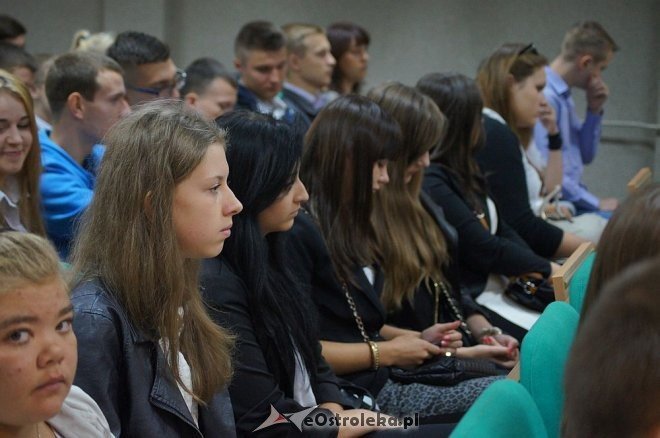 Uroczysta Inauguracja Roku Szkolnego 2014/2015 w ZSZ nr 1, ZSZ nr 3 oraz ZSZ nr 4 [01.09.2014] - zdjęcie #21 - eOstroleka.pl