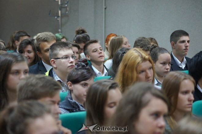 Uroczysta Inauguracja Roku Szkolnego 2014/2015 w ZSZ nr 1, ZSZ nr 3 oraz ZSZ nr 4 [01.09.2014] - zdjęcie #17 - eOstroleka.pl