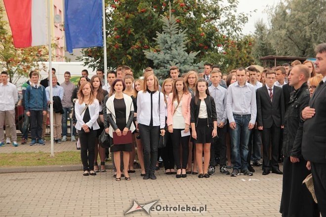 Uczniowie ZS nr 5 uroczyście przywitali nowy rok szkolny [01.09.2014] - zdjęcie #10 - eOstroleka.pl