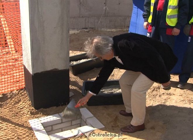 Kamień węgielny nowoczesnej hali targowej uroczyście wmurowany [03.09.2014] - zdjęcie #3 - eOstroleka.pl