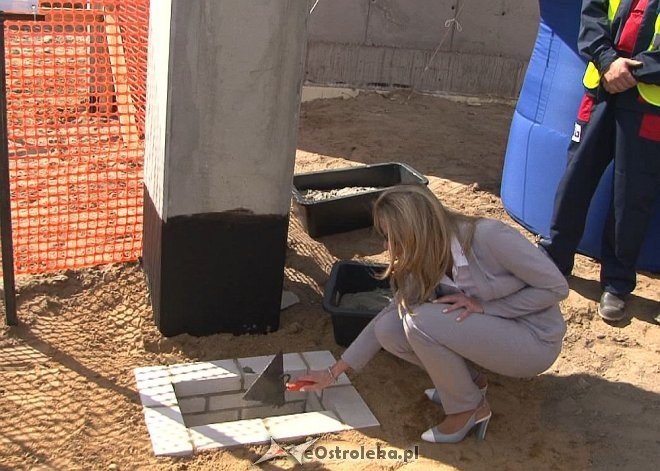 Kamień węgielny nowoczesnej hali targowej uroczyście wmurowany [03.09.2014] - zdjęcie #2 - eOstroleka.pl