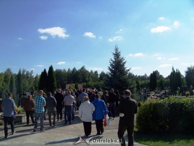 Uroczystości pogrzebowe Adama Guta (04.09.2014) - zdjęcie #9 - eOstroleka.pl