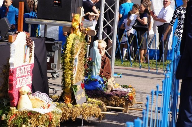 Dożynki gminno-parafialne w gminie Olszewo-Borki (07.09.2014) - zdjęcie #12 - eOstroleka.pl