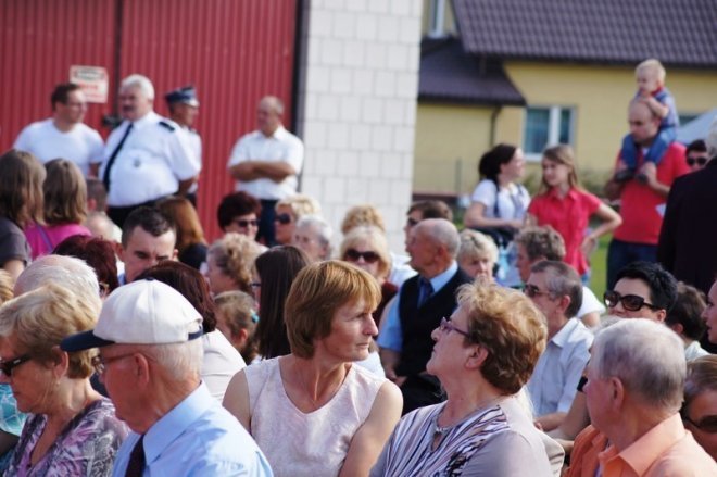 Dożynki gminno-parafialne w gminie Olszewo-Borki (07.09.2014) - zdjęcie #8 - eOstroleka.pl