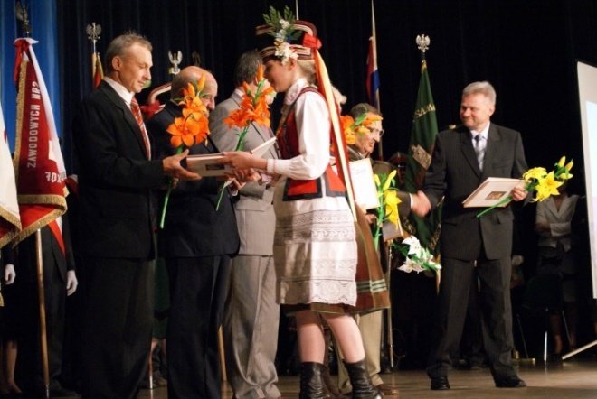 XLIX sesja Rady Miasta Ostrołęki - wręczenie odznaczeń (12.05.2009) - zdjęcie #5 - eOstroleka.pl