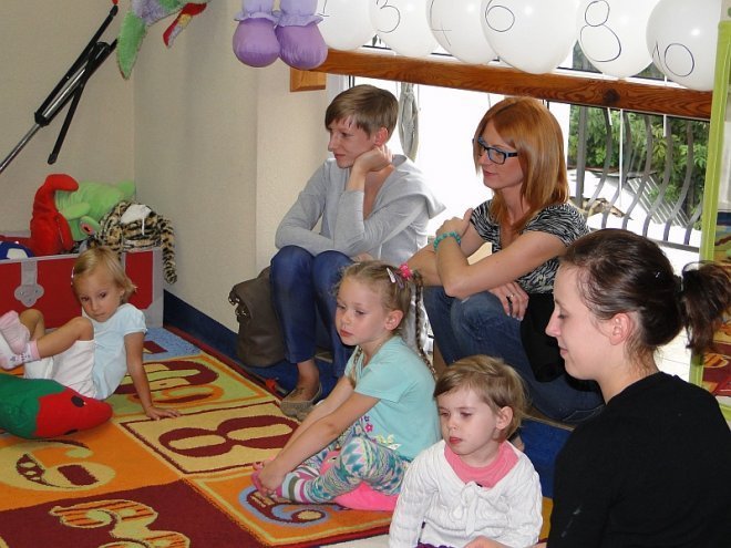Zobacz jak wygląda lekcja pokazowa dla 3-latków w Szkole Języków Obcych Konwersatorium [10.09.2014] - zdjęcie #12 - eOstroleka.pl