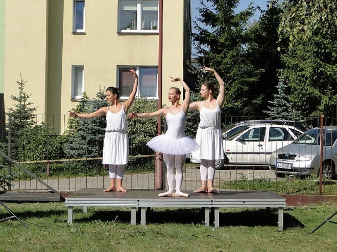 Balet podczas dużej przerwy w Zespole Szkół nr 5  - zdjęcie #29 - eOstroleka.pl