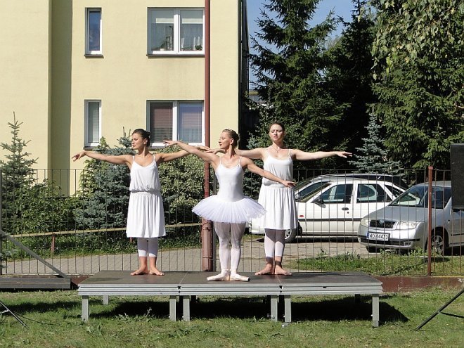 Balet podczas dużej przerwy w Zespole Szkół nr 5  - zdjęcie #31 - eOstroleka.pl