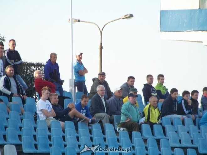 Narew Ostrołęka - Błękitni Raciąż (17.09.2014) - zdjęcie #3 - eOstroleka.pl