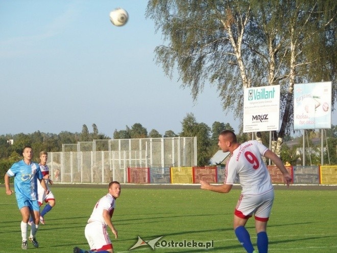 Narew Ostrołęka - Błękitni Raciąż (17.09.2014) - zdjęcie #2 - eOstroleka.pl