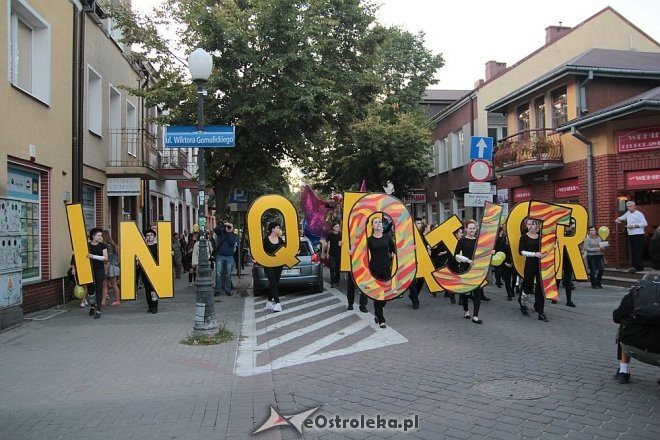 Festiwal Teatralny InQbator 2014: Parada ulicami Ostrołęki [18.09.2014] - zdjęcie #24 - eOstroleka.pl