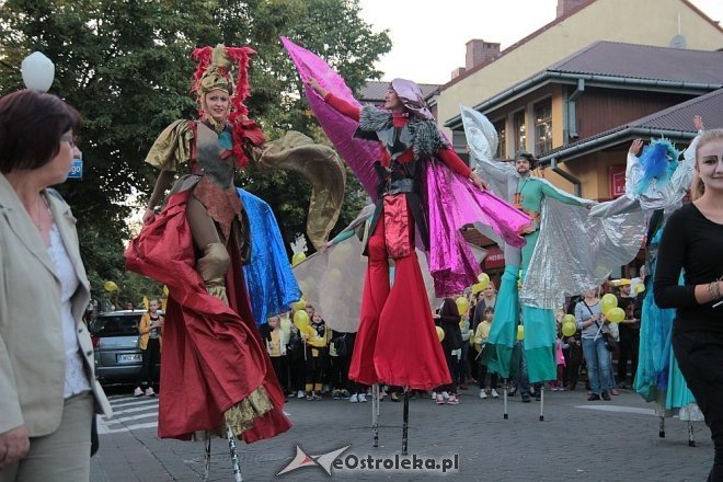 Festiwal Teatralny InQbator 2014: Parada ulicami Ostrołęki [18.09.2014] - zdjęcie #29 - eOstroleka.pl