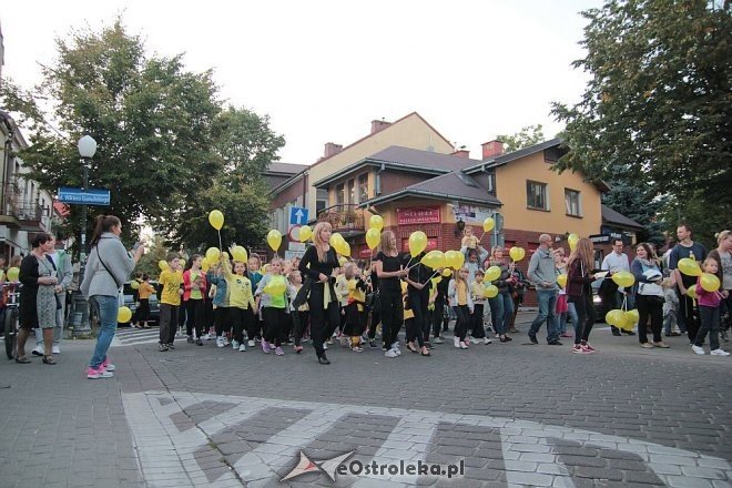Festiwal Teatralny InQbator 2014: Parada ulicami Ostrołęki [18.09.2014] - zdjęcie #35 - eOstroleka.pl