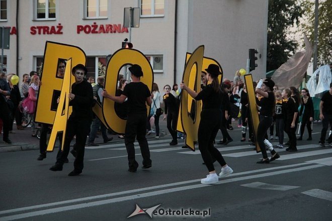Festiwal Teatralny InQbator 2014: Parada ulicami Ostrołęki [18.09.2014] - zdjęcie #58 - eOstroleka.pl