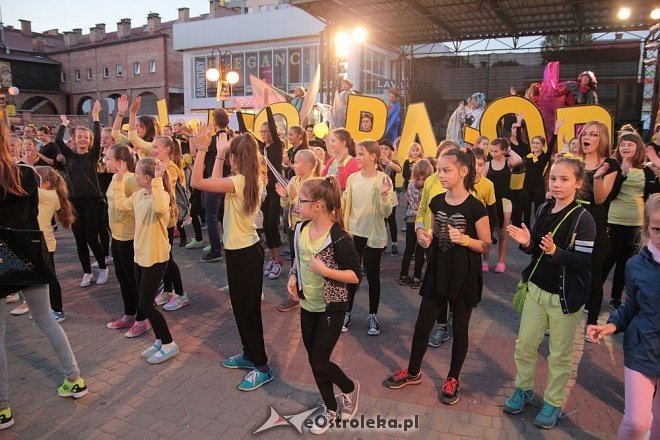 Festiwal Teatralny InQbator 2014: Parada ulicami Ostrołęki [18.09.2014] - zdjęcie #54 - eOstroleka.pl
