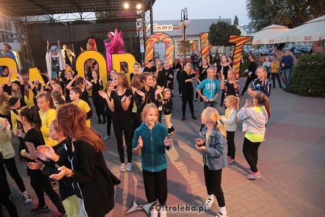 Festiwal Teatralny InQbator 2014: Parada ulicami Ostrołęki [18.09.2014] - zdjęcie #50 - eOstroleka.pl