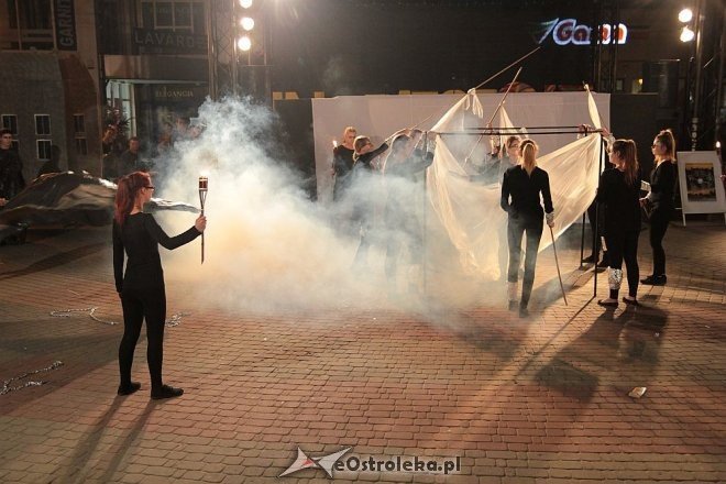 Festiwal Teatralny InQbator 2014: Parada ulicami Ostrołęki [18.09.2014] - zdjęcie #5 - eOstroleka.pl