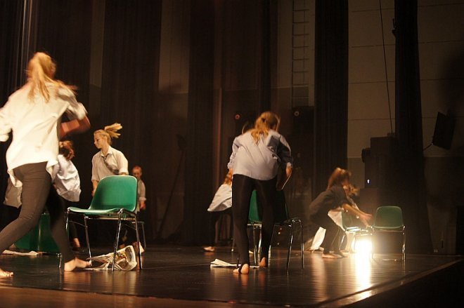 Drugi dzień Festiwalu Teatralnego Inqbator 2014 [19.09.2014] - zdjęcie #98 - eOstroleka.pl