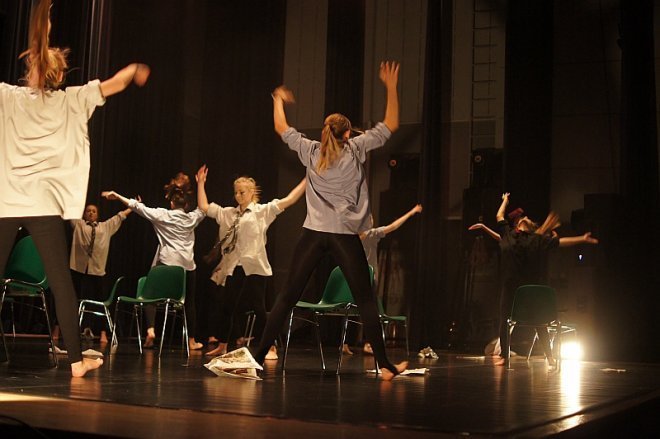 Drugi dzień Festiwalu Teatralnego Inqbator 2014 [19.09.2014] - zdjęcie #99 - eOstroleka.pl