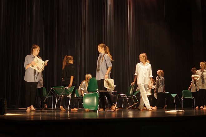 Drugi dzień Festiwalu Teatralnego Inqbator 2014 [19.09.2014] - zdjęcie #1 - eOstroleka.pl