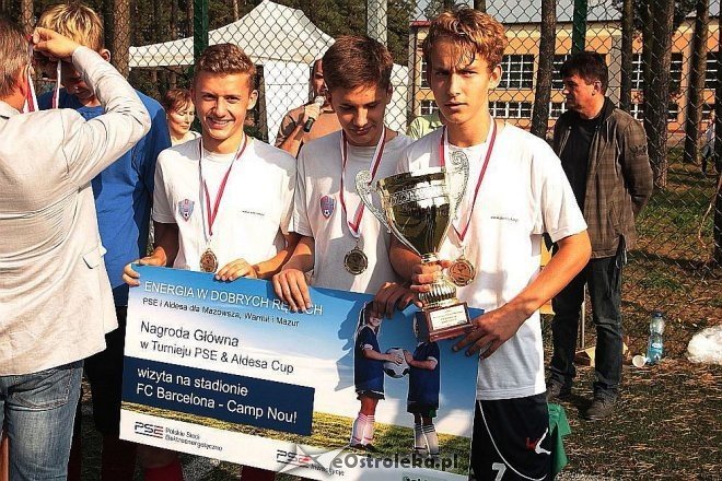 Turniej piłkarski PSE&Aldesa Cup za nami: Zwyciężyła drużyna z Ostrołęki [20.09.2014] - zdjęcie #13 - eOstroleka.pl